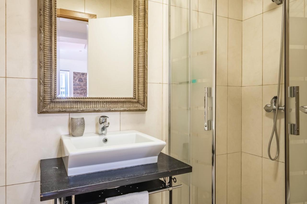 Cayres Suites Carmo Funchal  Exterior foto